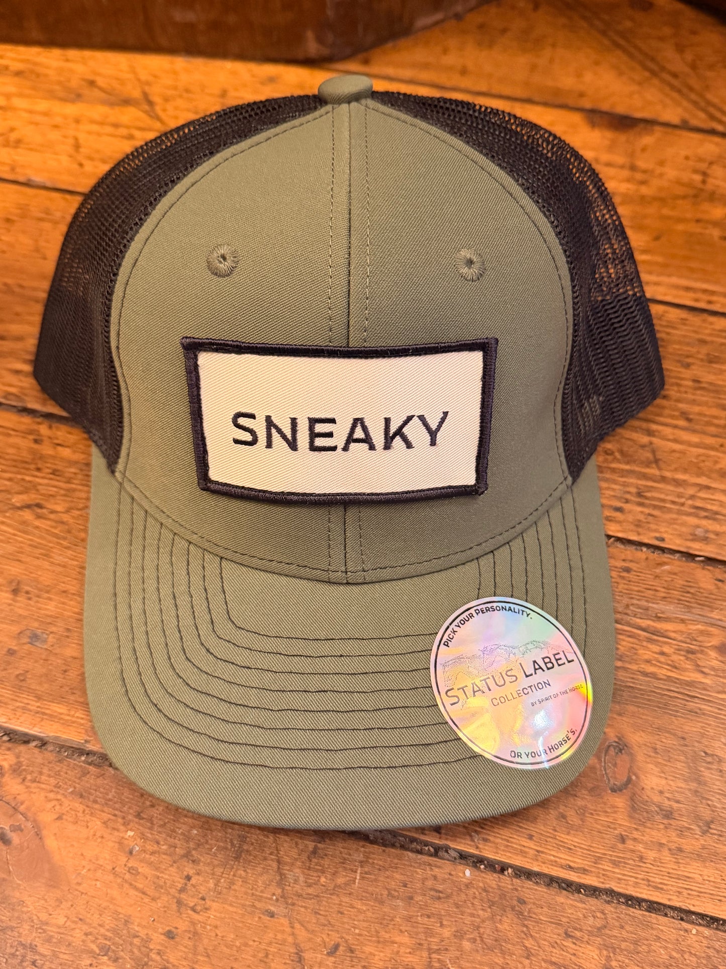 SNEAKY Hat – Status Label Collection
