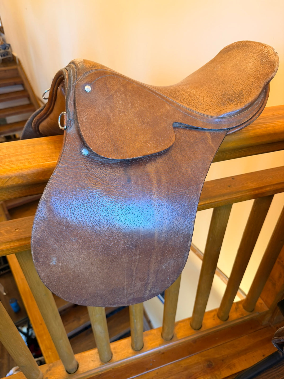 Barnsby 16" English Saddle | Heartland TV Set
