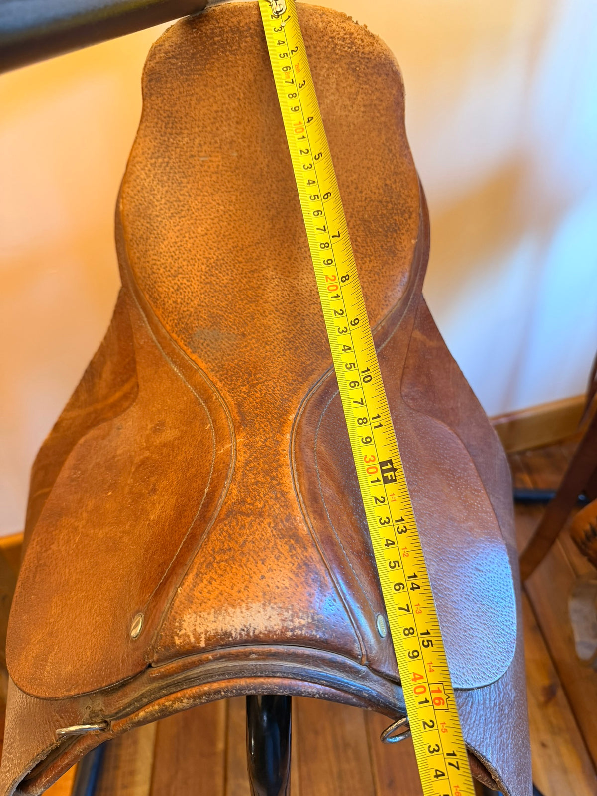 Barnsby 16" English Saddle | Heartland TV Set