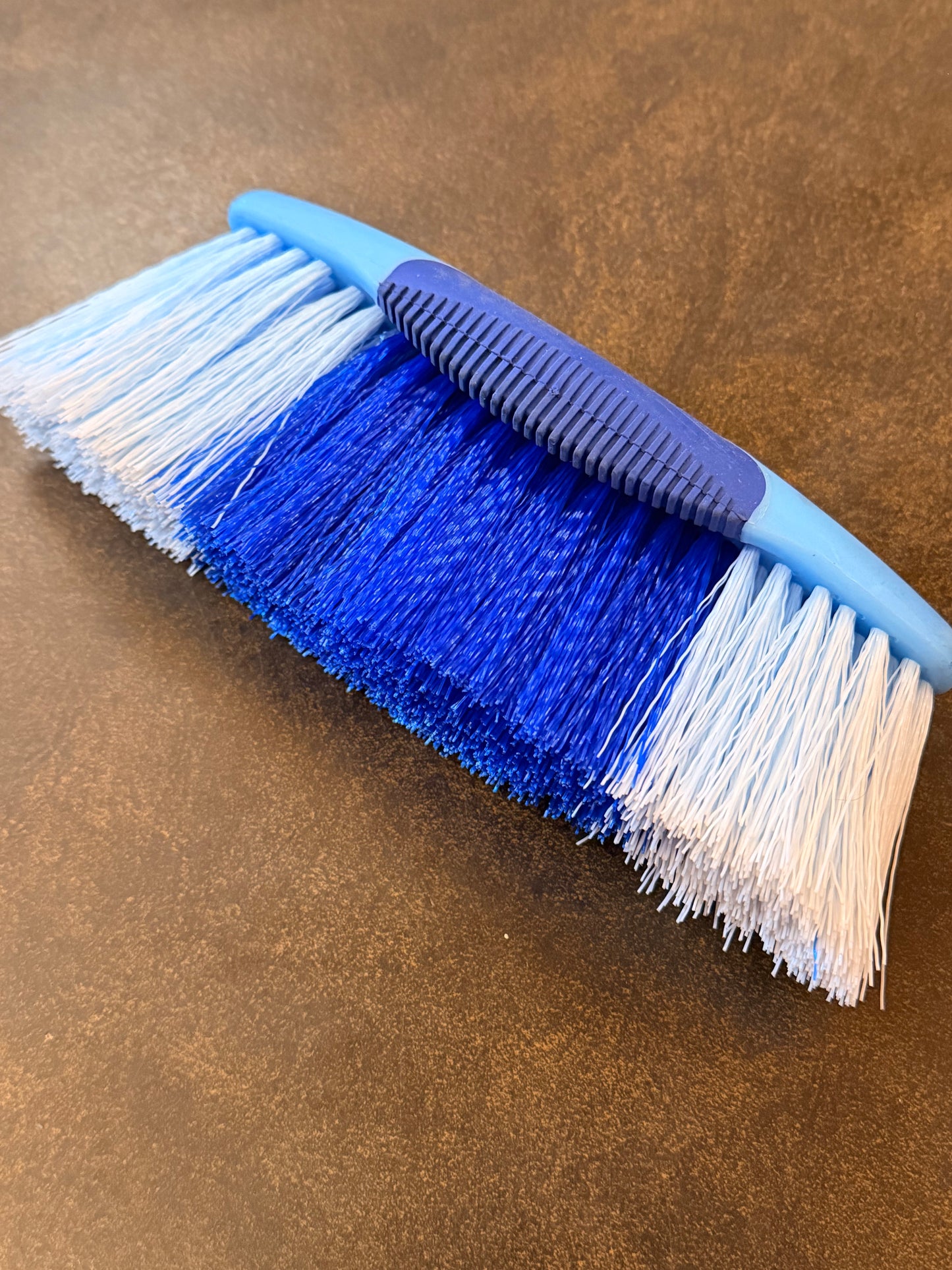 Supra Soft Touch Dandy Brush