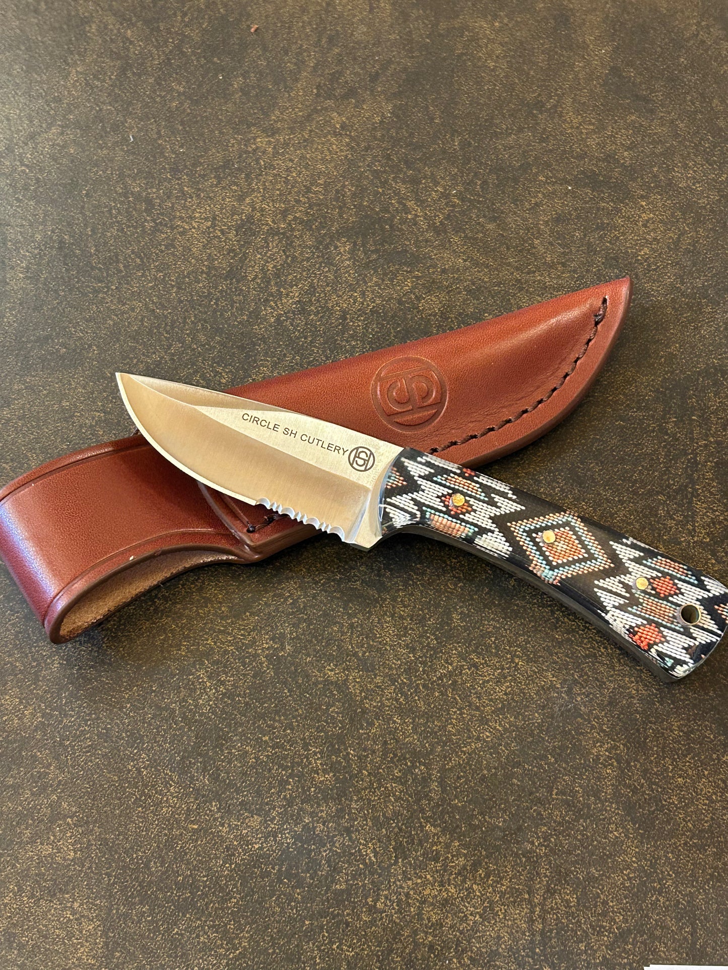 Circle SH Knives